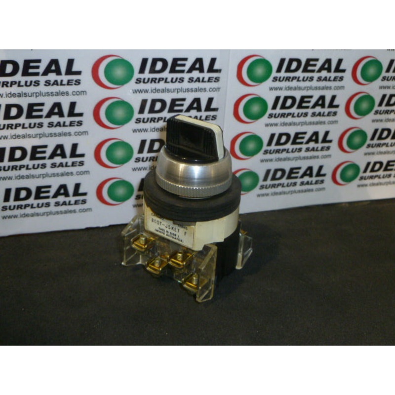 Allen Bradley 800T-J5KE7 Switch 30.5MM Type 4/13 3 POS. SEL. Switch-Non-Illuminated