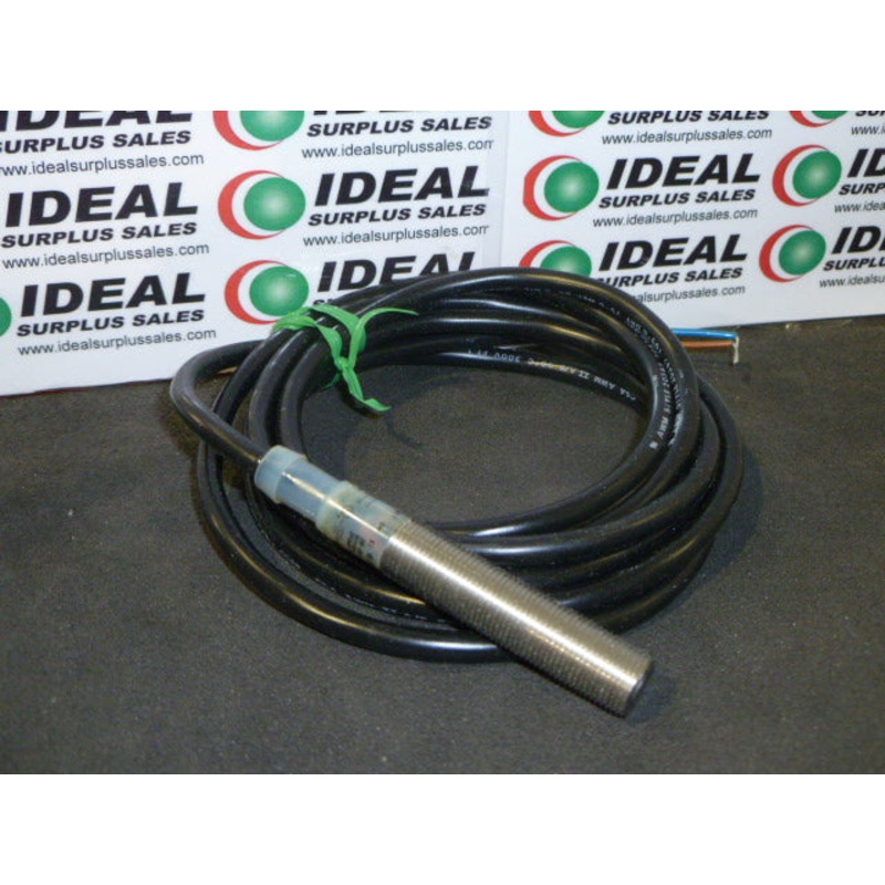 Cutler Hammer E57MAL12A2 Tubular Inductive Proximity Sensor