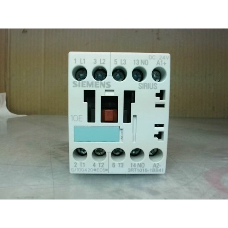 Siemens 3RT1015-1BB41 Contactor 24VDC Coil 16A 600VAC