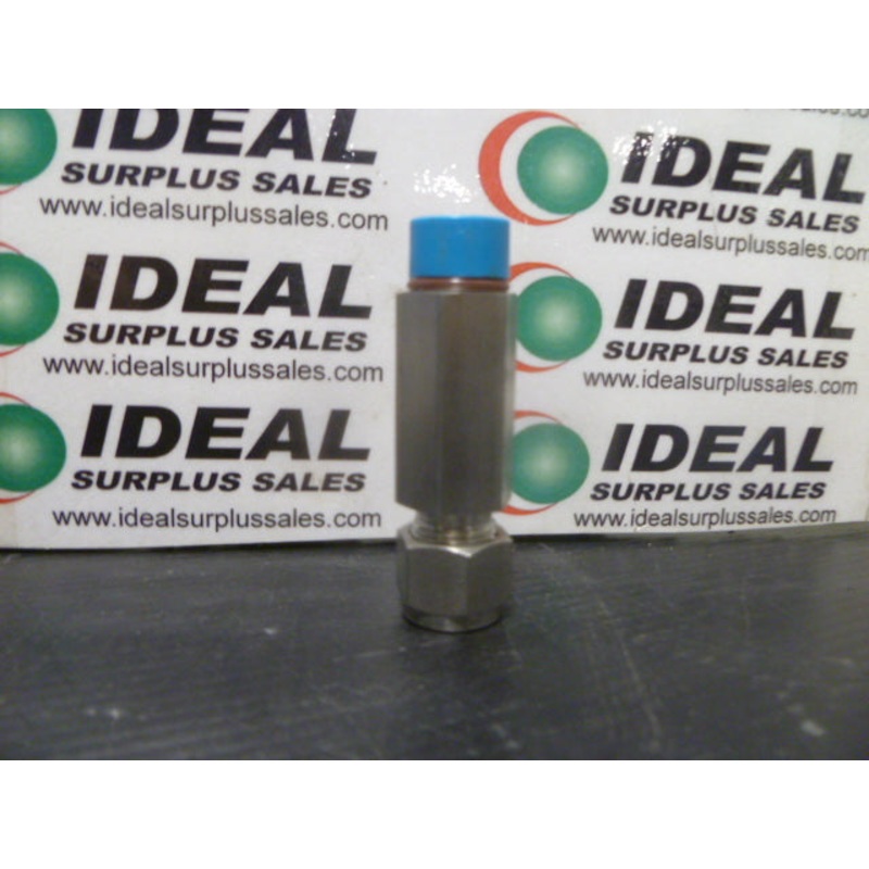 Swagelok SS-600-1L-6ST Long Male Connector