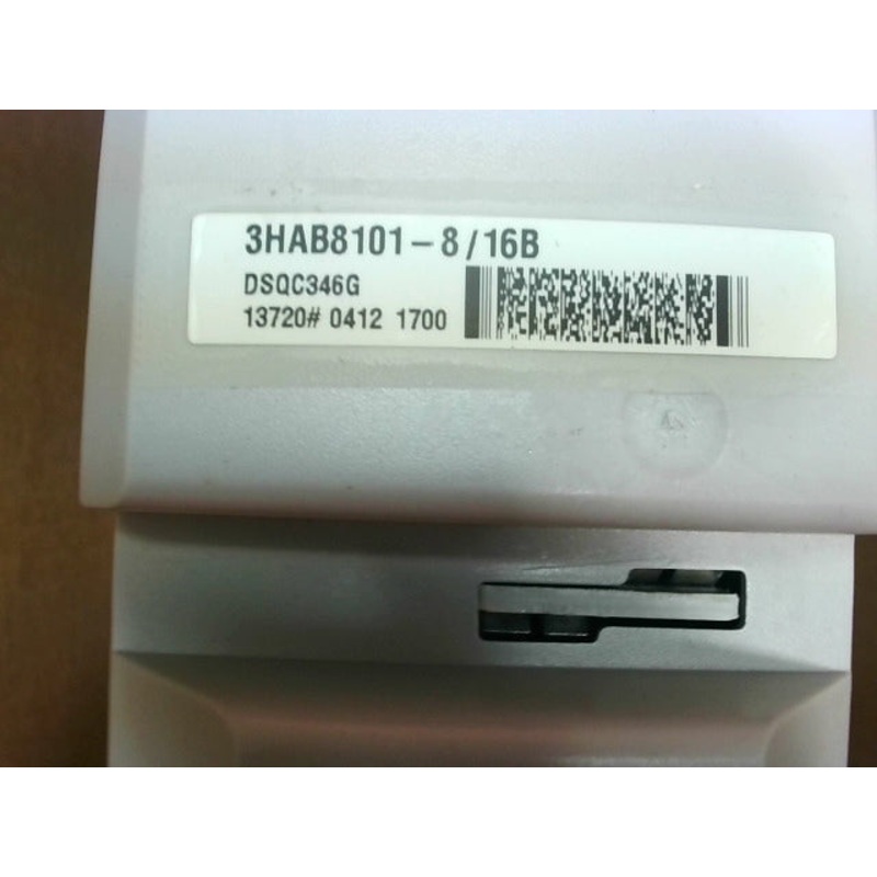 ABB  3HAB8101-8/16B  AC Servo Drive Unit DSQC346G