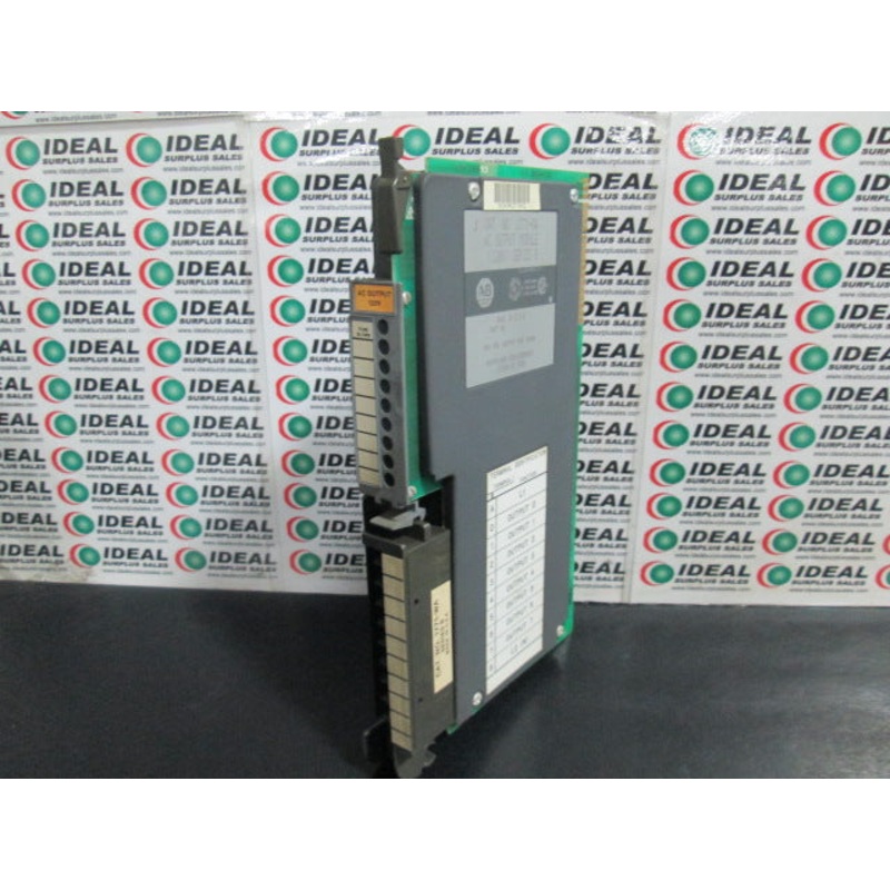 Allen Bradley1771-OA AC Output Module 1771-0A Factory Sealed