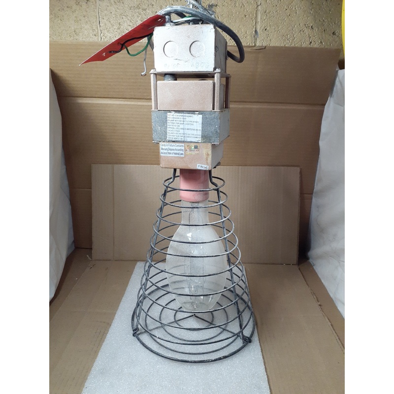 Southwire 7605-88-00 400W Metal Halide Light Fixture Wire Guard