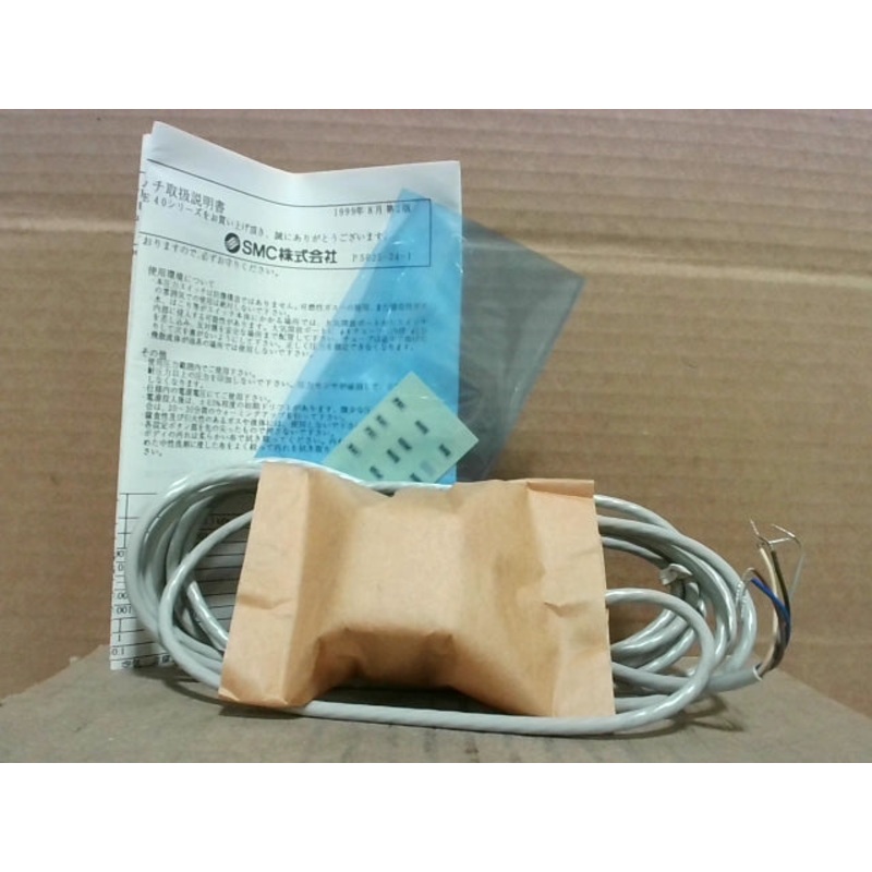 SMC ZSE40-T1-62L Vacuum Pressure Switch 101.3 kPa 12-24VDC