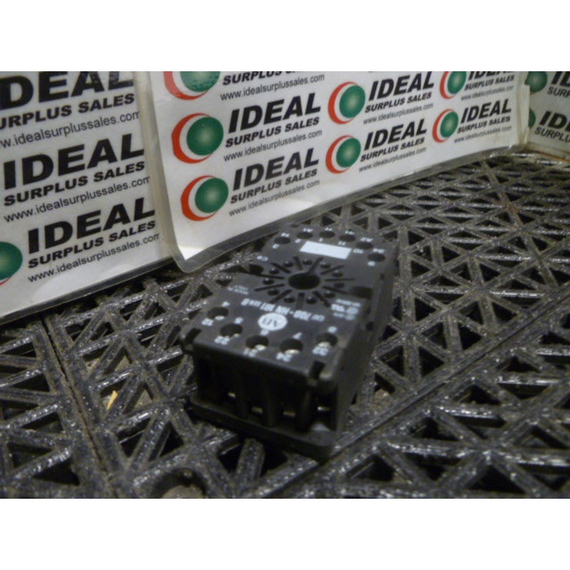 Allen Bradley 700-HN-101 Relay Socket  10A  300VAC
