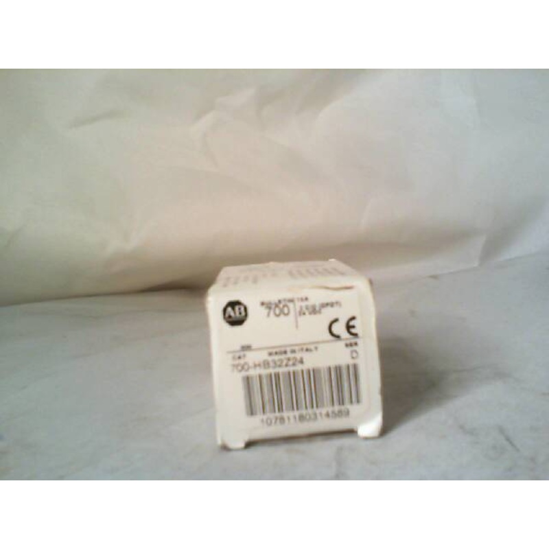 Allen Bradley 700-HB32Z24 Relay  24VDC   8 PIN 15A  DPDT