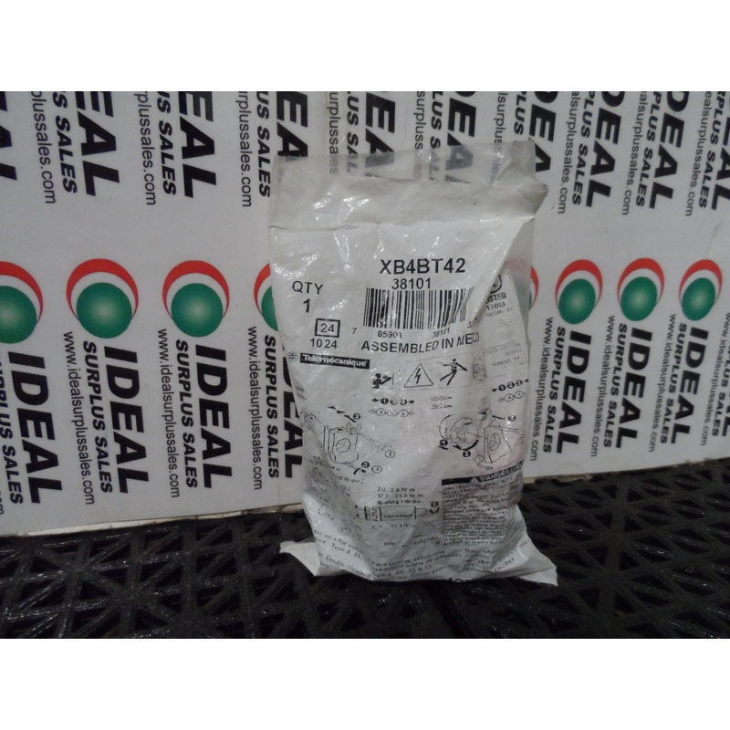 SWITCH, SCHNEIDER ELECTRIC – XB4BT42 PUSHBUTTON 22MM