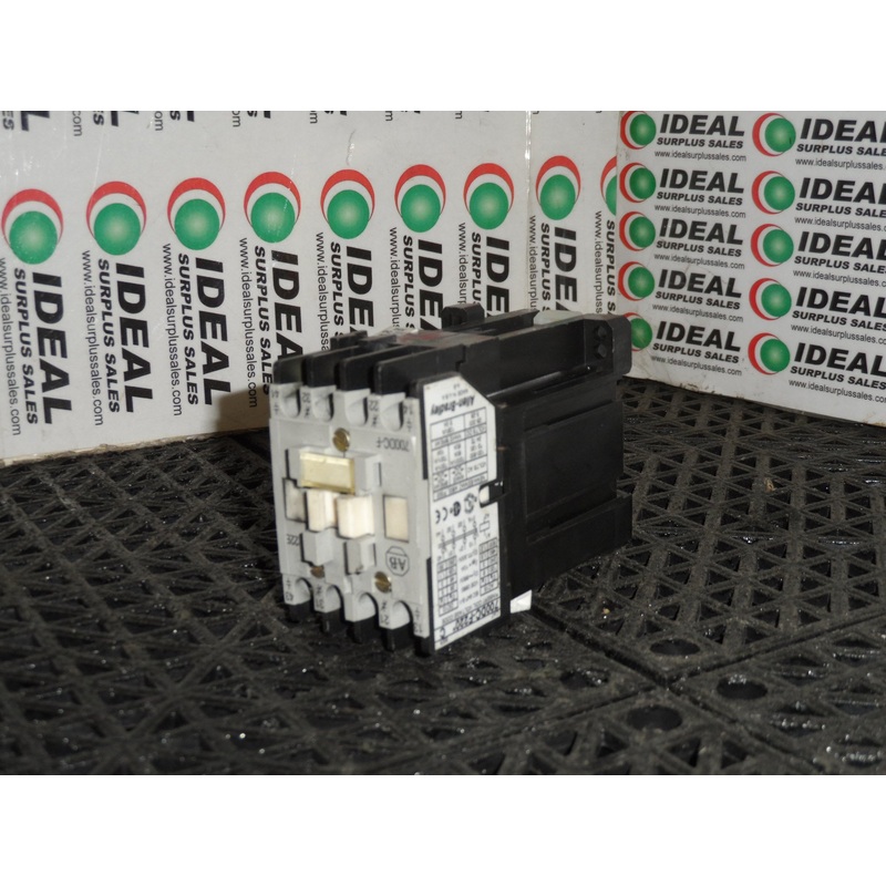 Allen Bradley  700DC-F220 Series C  Control Relay Contactor