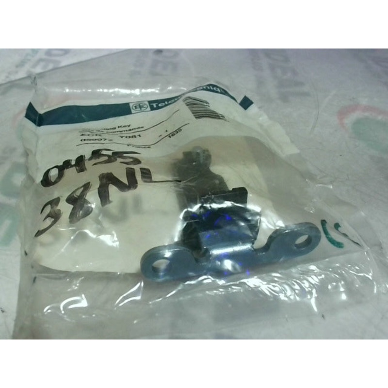 TELEMECANIQUE ZCKY081 Factory Sealed
