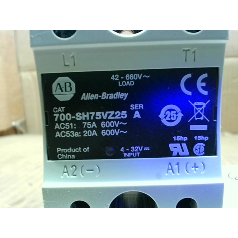 Allen Bradley 700-SH75VZ25 Solid-State Relay (SSR) 75A @ 42 to 660 VAC 4-32 VDC Input Hockey Puck Relay