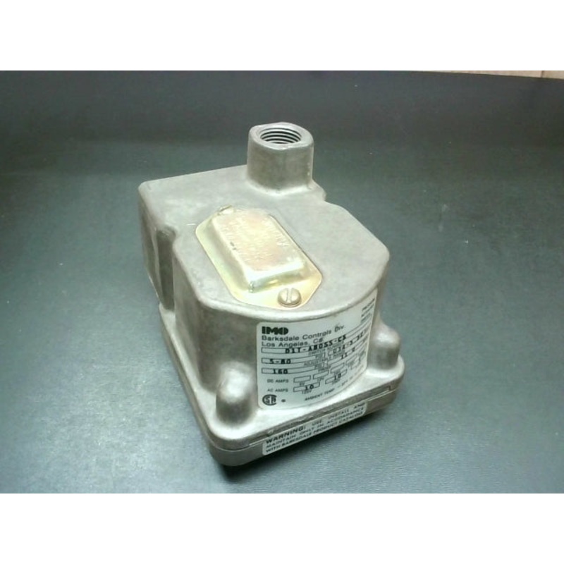 Barksdale D1T-A80SS-CS Diaphragm Pressure Switch 1/40 Npt 0.5-80pPSI 300V-AC 1 Unit w/o Screw and Backplate