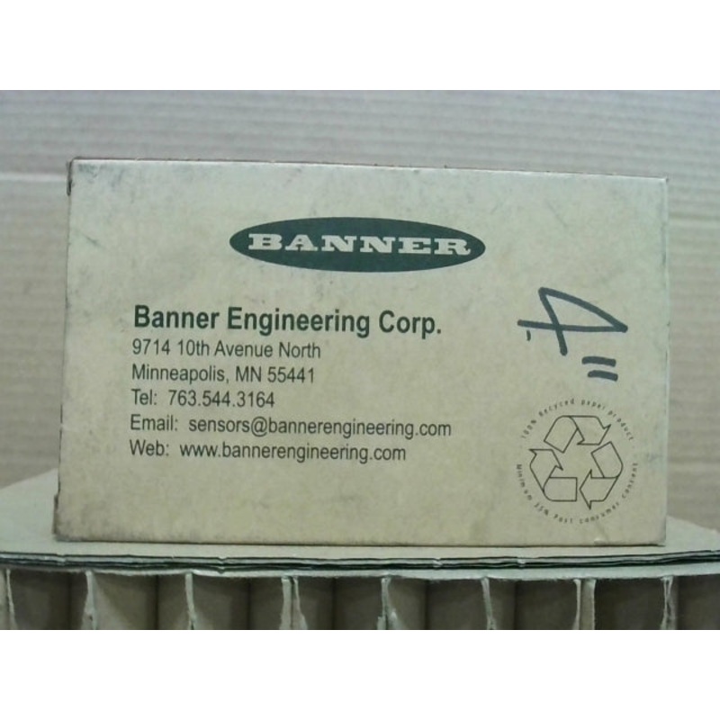 Banner M18SP6FF100Q Photoelectric Sensor 100mm Range 10-30VDC 48675