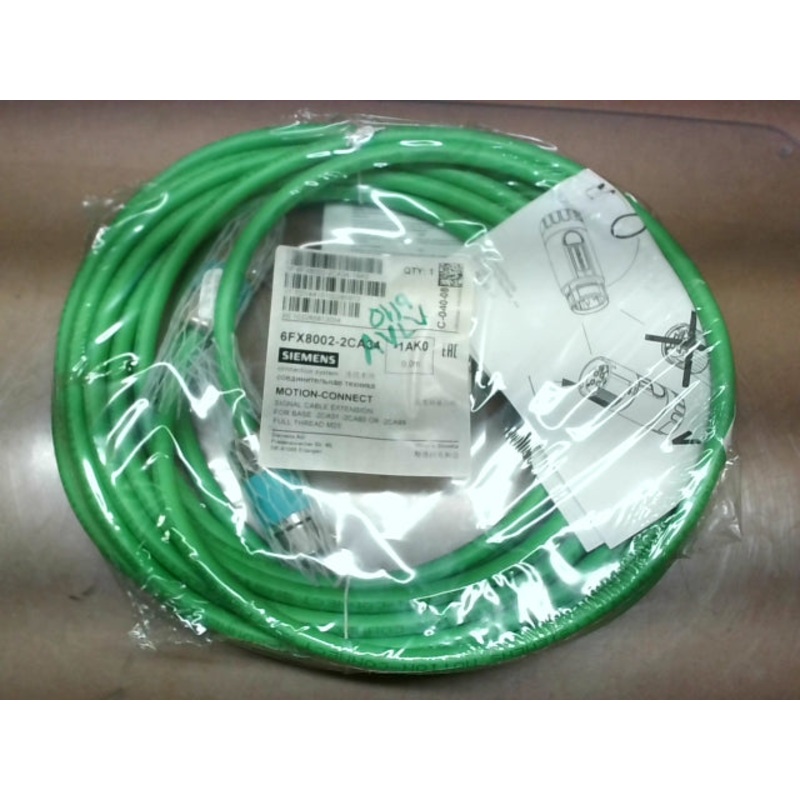 Siemens 6FX8002-2CA34 Motion-Connect 800PLUS Signal Cable Extension, M23 Full-Thread Connectors