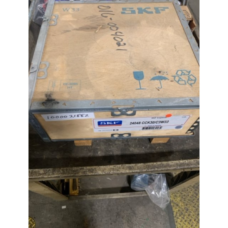 SKF 24048 CCK30/C3W33 Spherical Roller Bearing 240MM Tapered Bore 360MM Outside Diameter 118MM W