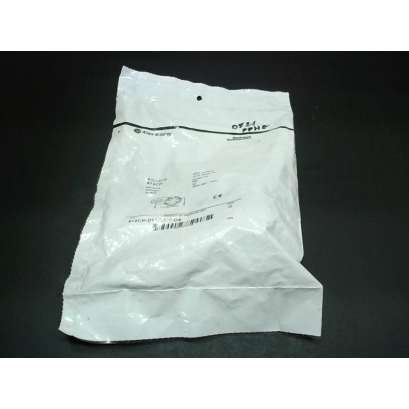 Allen Bradley 872C-D15CP30-D4 Prox Sensor 3Wire DC Barrel 30mm Ser.D 10-30VDC