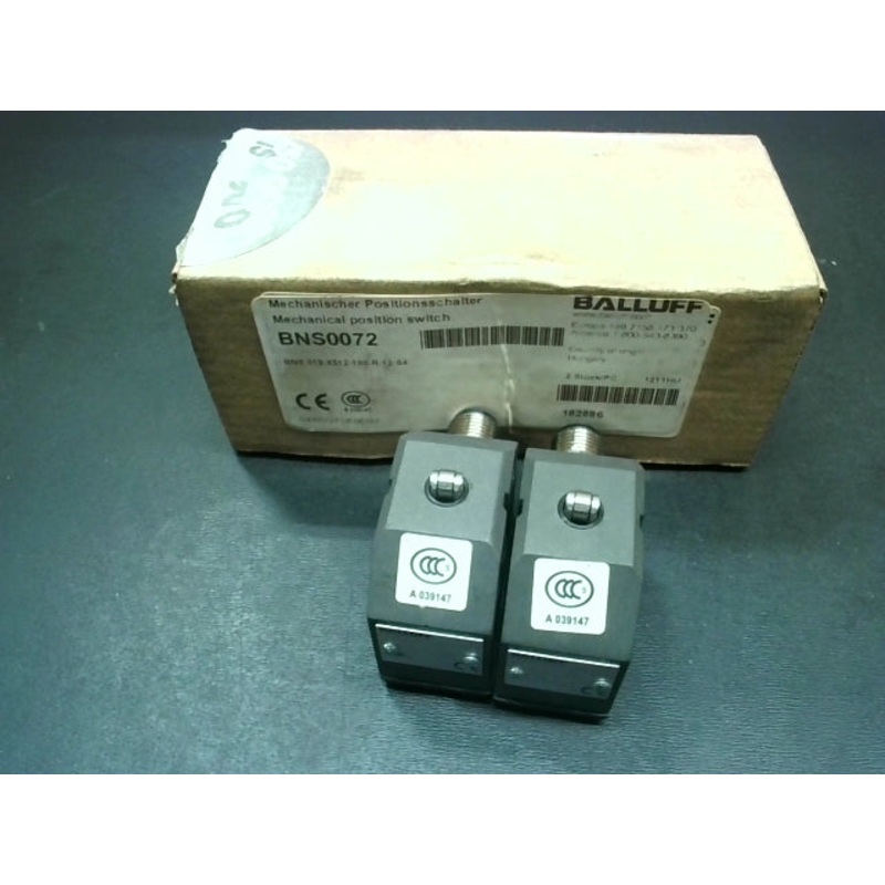 Balluff BNS0072 Mechanical Limit Switch BNS819-X512-100-R-12-S4