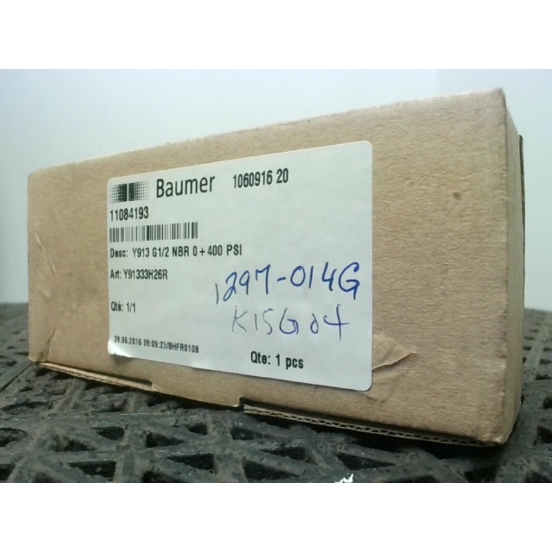 Baumer Electric Y913-57-H27-RZIM9 600 PSI 12-28VDC