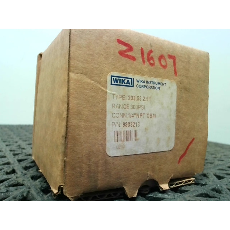 WIKA 9833213 0-300PSI 2.5 Stainless Steel Pressure Gauge 233.53
