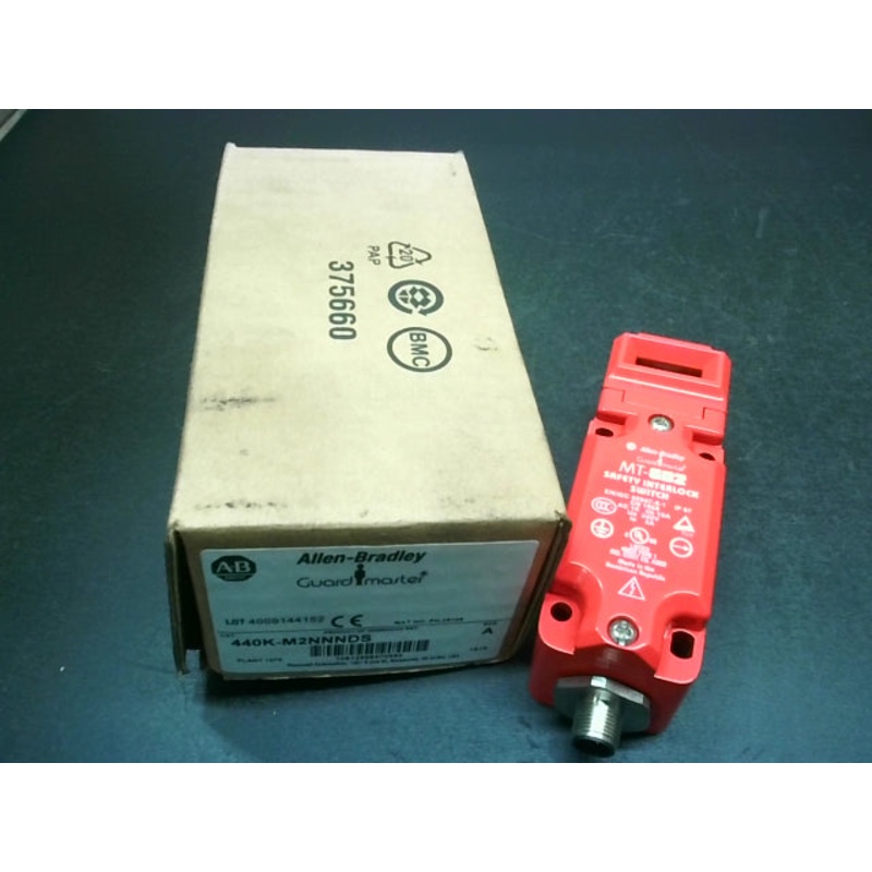 Allen Bradley 440K-M2NNNDS Guardmaster Safety Interlock Switch 240V 3A
