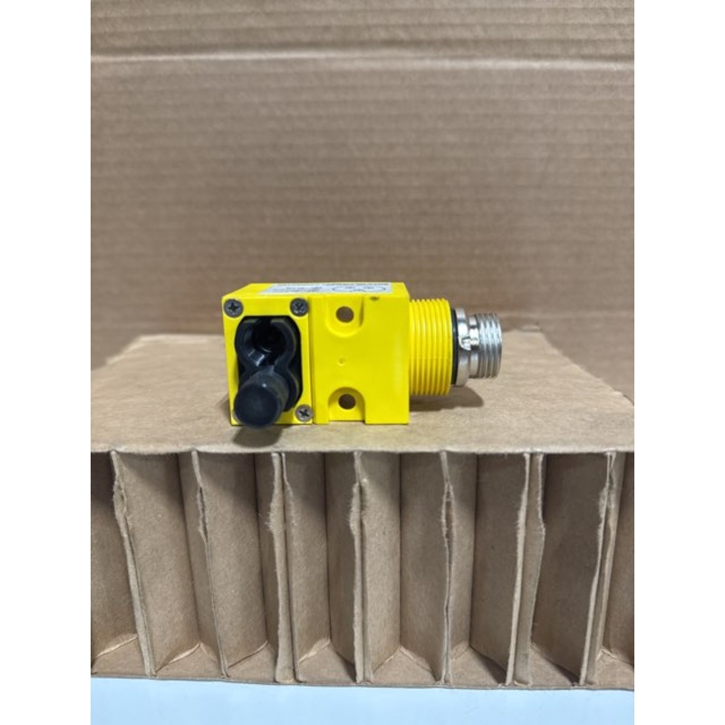 Banner SM2A91RFQD Value-Beam Sensor w/ Fiber Optics Adapter 26649