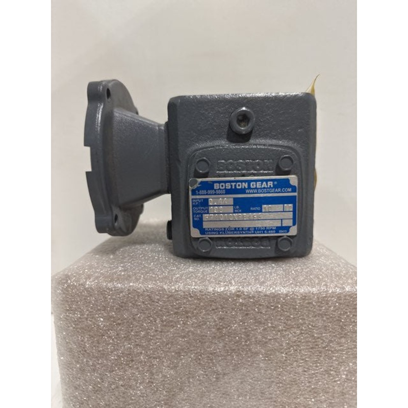 Boston Gear F710-10KP-B4-G8 10:1 Ratio Speed Reducer Input HP 0.44 Output Torque 138 lbs/in