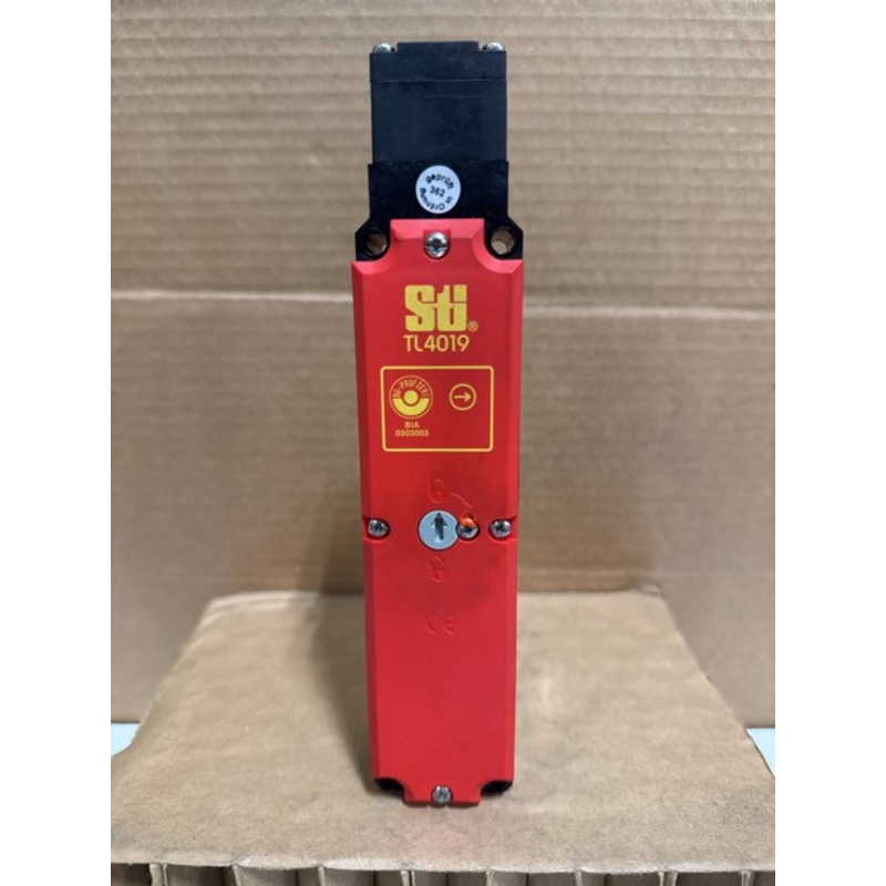 STI TL4019 Safety Interlock Switch 44534-0630