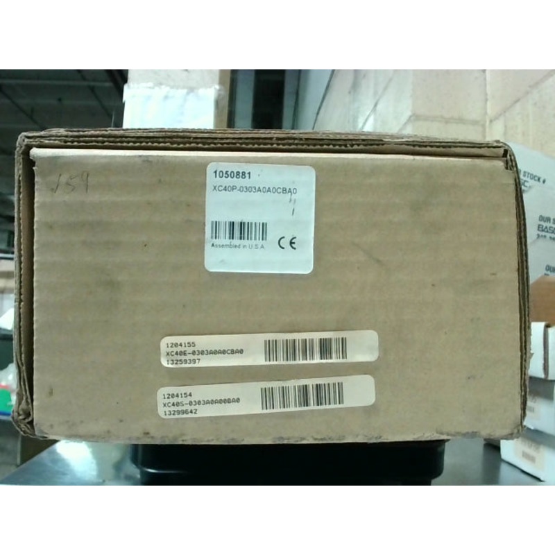 Sick XC40P0303A0A0CBA0 Safety Light Curtain Sender and Receiver Pair