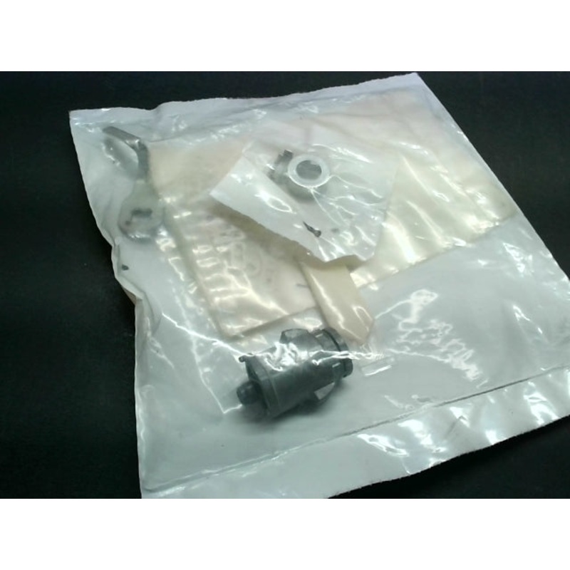 Strattec 7023874 GM Endgate Tailgate Lock Service Package 2014+ w/ Tumblers & Springs