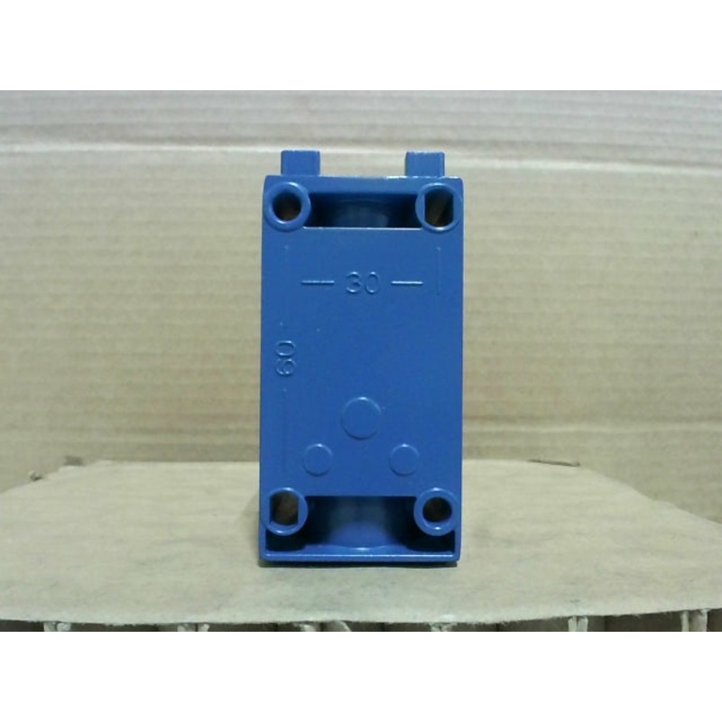 Telemecanique ZCKJ2H7 Limit Switch 240V 3A