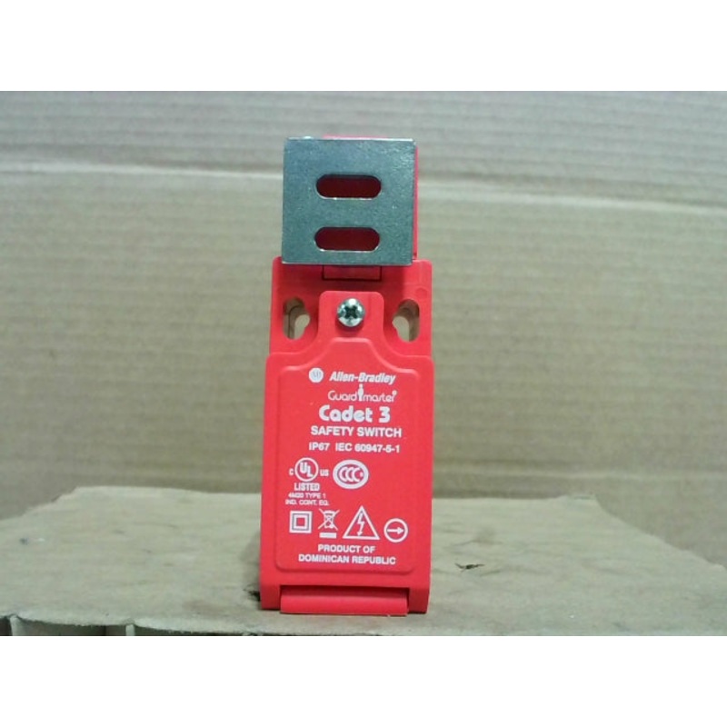 Allen Bradley 440K-C21061 Cadet 3 Safety Interlock Switch