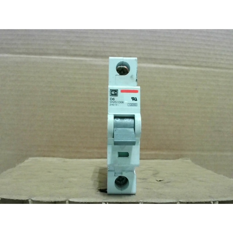 Cutler Hammer WMS1D06 D6 Circuit Breaker 6A 240V 1 Pole
