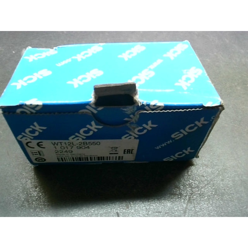 SICK WT12L-2B550 Photoelectric Switch DC 10-30V