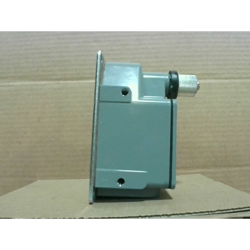 Square D FTUB4 Limit Switch|Factory Sealed Packaging|New In Box|New No Box|Used|Reconditioned