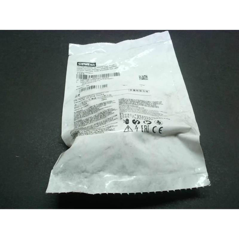 Siemens 3SU1051-0BB40-0AA0 Illuminated Push Button Green 22mm