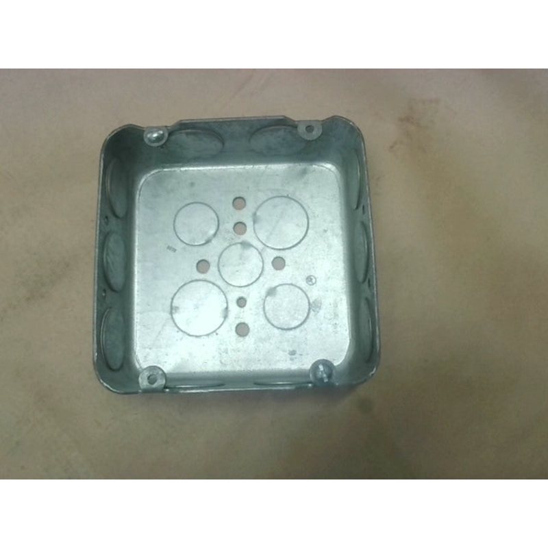 Crouse-Hinds TP548 Square Outlet Box 4-11/16×1-1/2 Deep 1/2-3