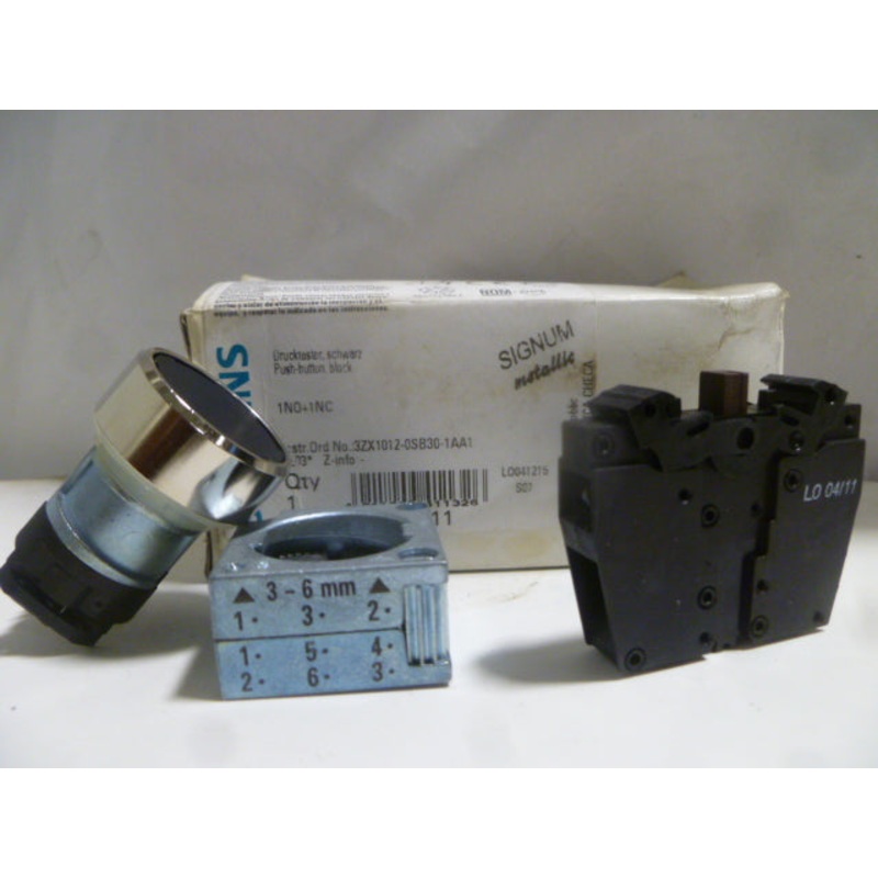 Siemens 3SB3-601-0AA11 Black Pushbutton