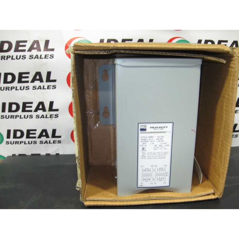 BRUSH, NATIONAL, AY 250 – ELECTRICAL GRAPHITE BRUSH SIZE 2 1/4” X 1 1/4”X 1” WIRE 5”