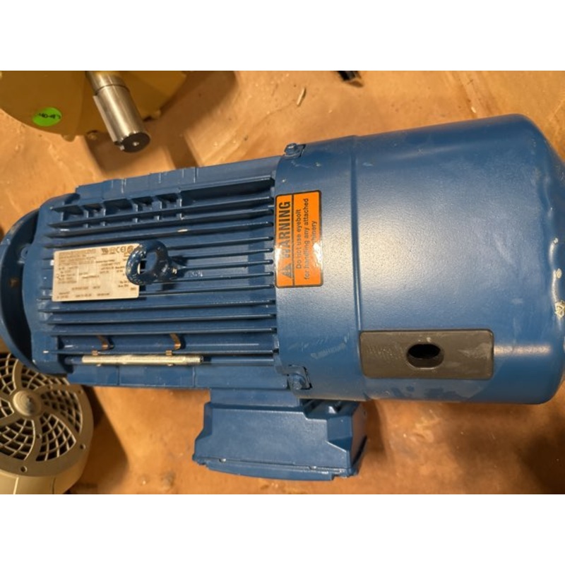 Sew Eurodrive 5.4 HP 4 kW AC Motor 1181 RPM 230/460V 3P TEFC DRN112M6/BE5HR/FG/TH