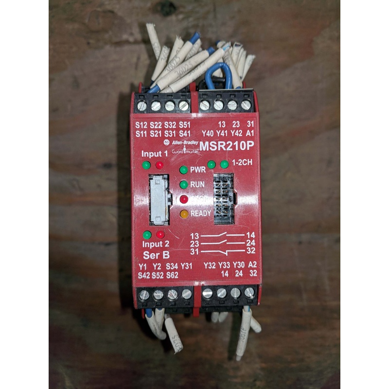 ALLEN BRADLEY MSR210P GUARDMASTER LTD SAFETY RELAY