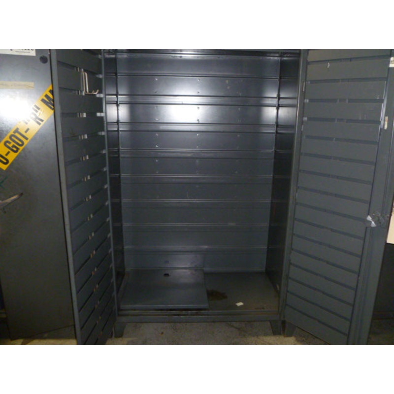 CABINET, STRONG HOLD, .46-BB-240G – 2 DOOR UNIT 48 WIDE X 24 DEEP X 78 OAH, NO AKRO BINS INCLUDED