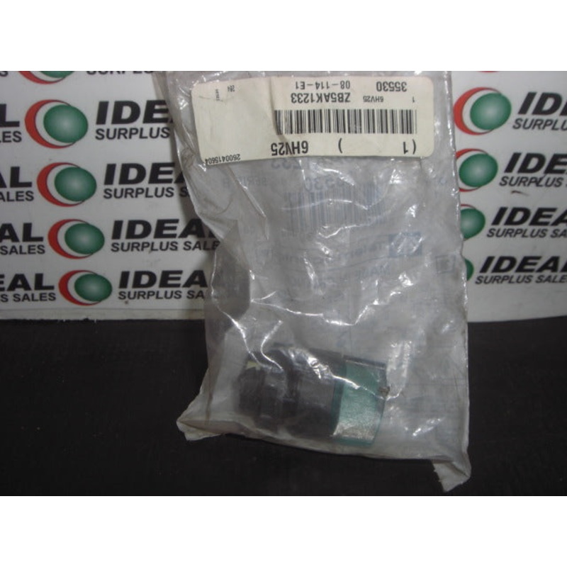 TELEMECANIQUE ZB5AK1233|Factory Sealed Packaging|New In Box|New No Box|Used|Reconditioned