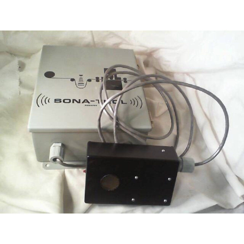 Waddington Sona-Trol ST6-115-T0-B0-0-2-0-0-10 Ultrasonic Measurement and Control System