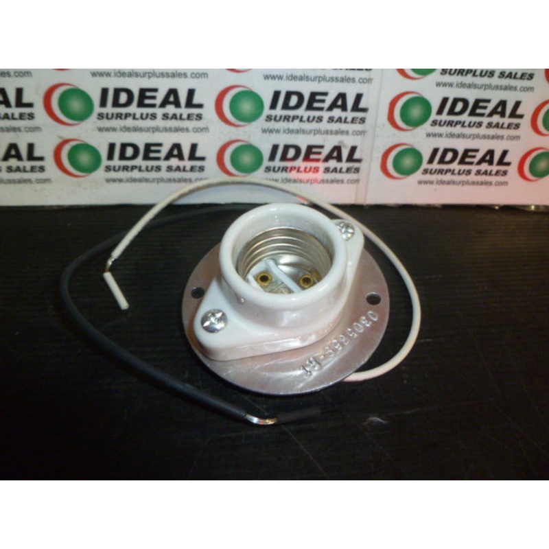 CROUSE HINDS V46 PLATE|Factory Sealed Packaging|New In Box|New No Box|Used|Reconditioned