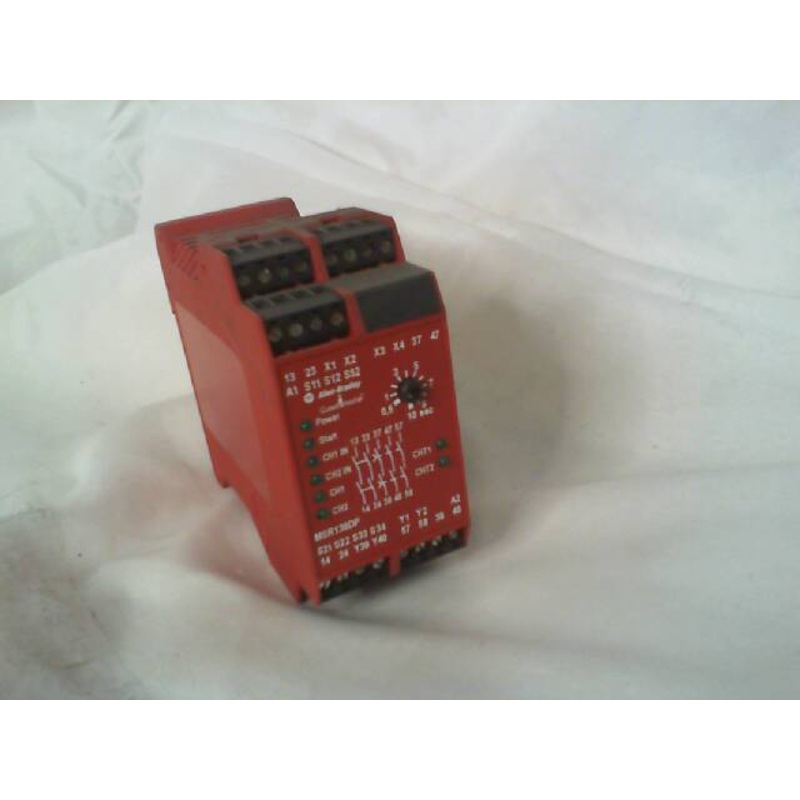 Allen Bradley 440R-M23147 GuardMaster Safety Relay MSR138DP