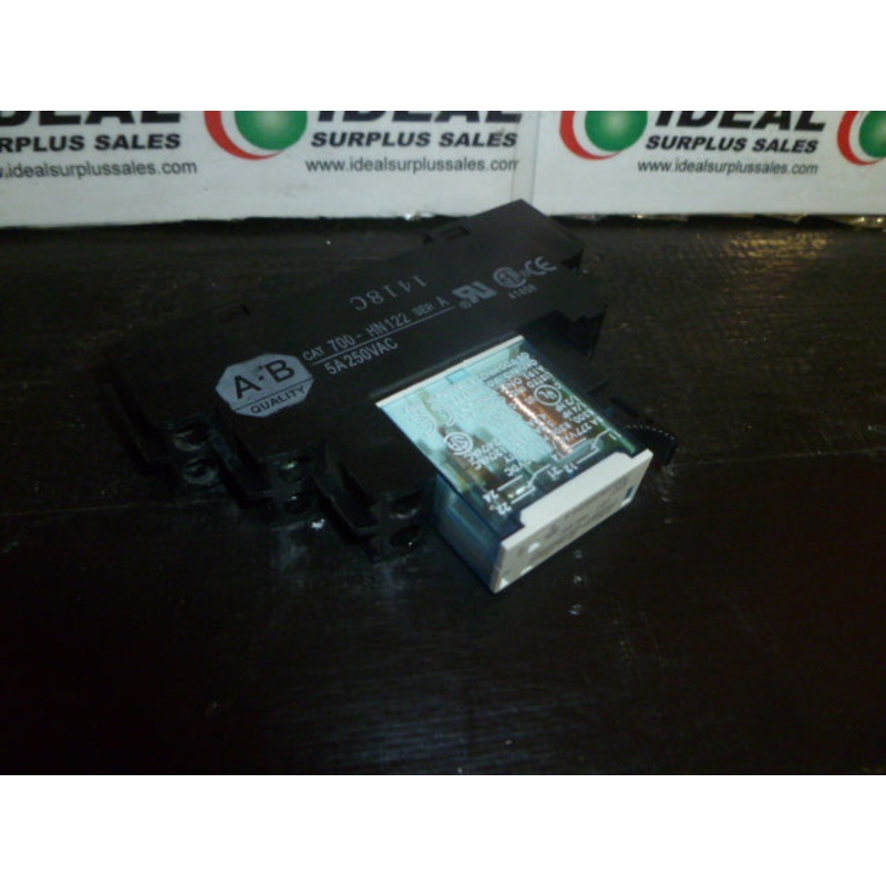 Allen Bradley  700-HN122 Relay Base 24VDC  700-HK32Z24-4