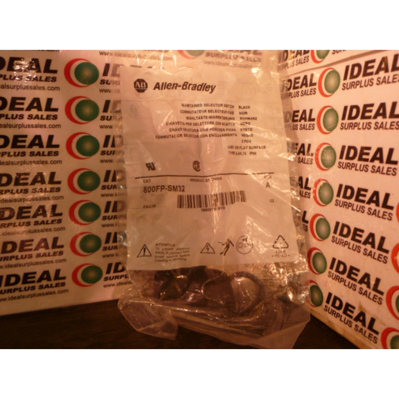 ALLEN BRADLEY 800FP-SM32 Maintained Selector Switch Series A