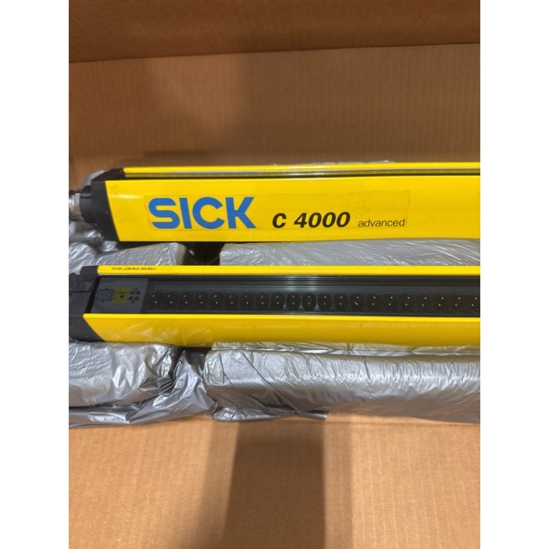 Sick C4000 Minisafe Light Curtain Set C40S-1203DC200 Transmitter and C40E-1203DB200 Receiver 1200mm