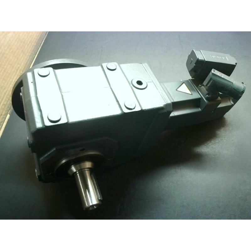 Siemens 1FK7032-5AK71-1LU5-Z Simotics Servo Motor Gear Unit Type K102VF0230
