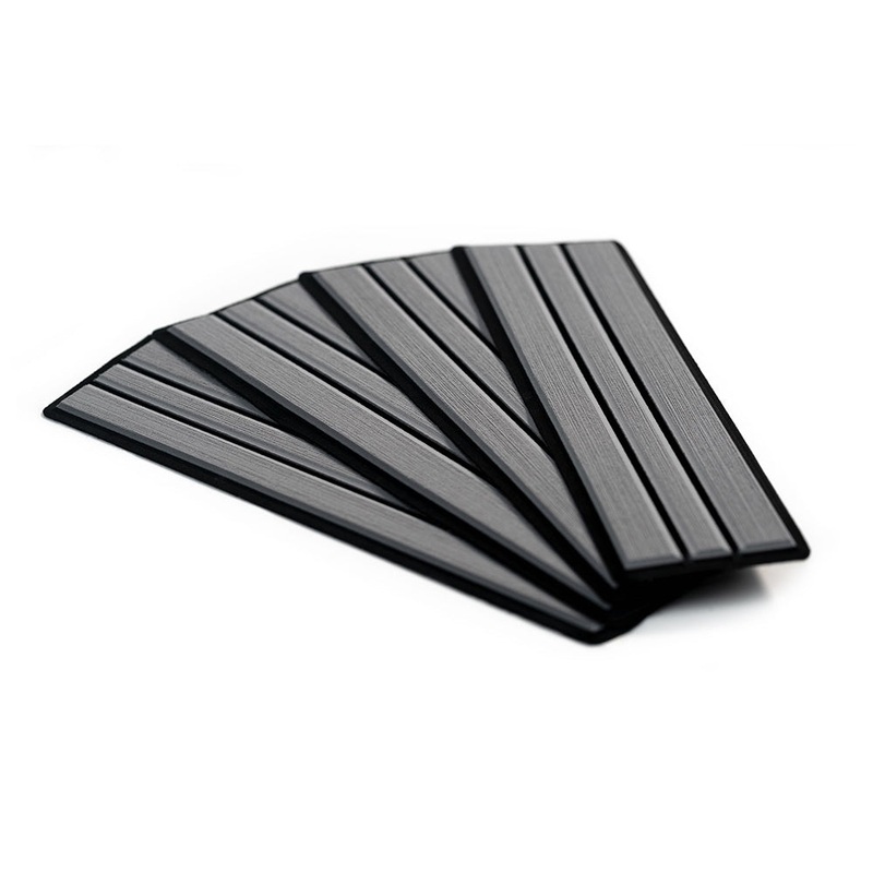 SeaDek Faux Teak 4-Piece Step Kit – Storm Grey/Black